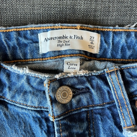ABERCROMBIE CURVE LOVE JEANS - Picture 2 of 2